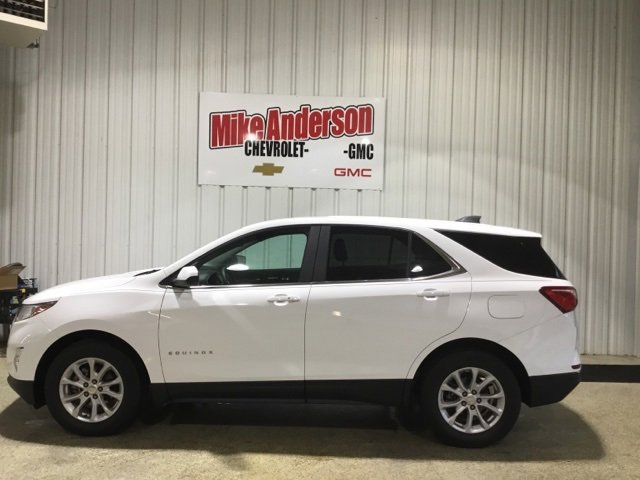 2021 Chevrolet Equinox LT photo 2