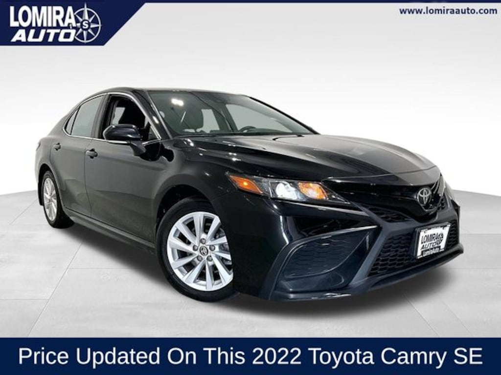 Used 2022 Toyota Camry SE Sedan