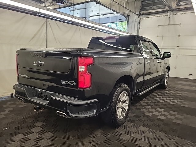 2021 Chevrolet Silverado 1500 High Country photo 3