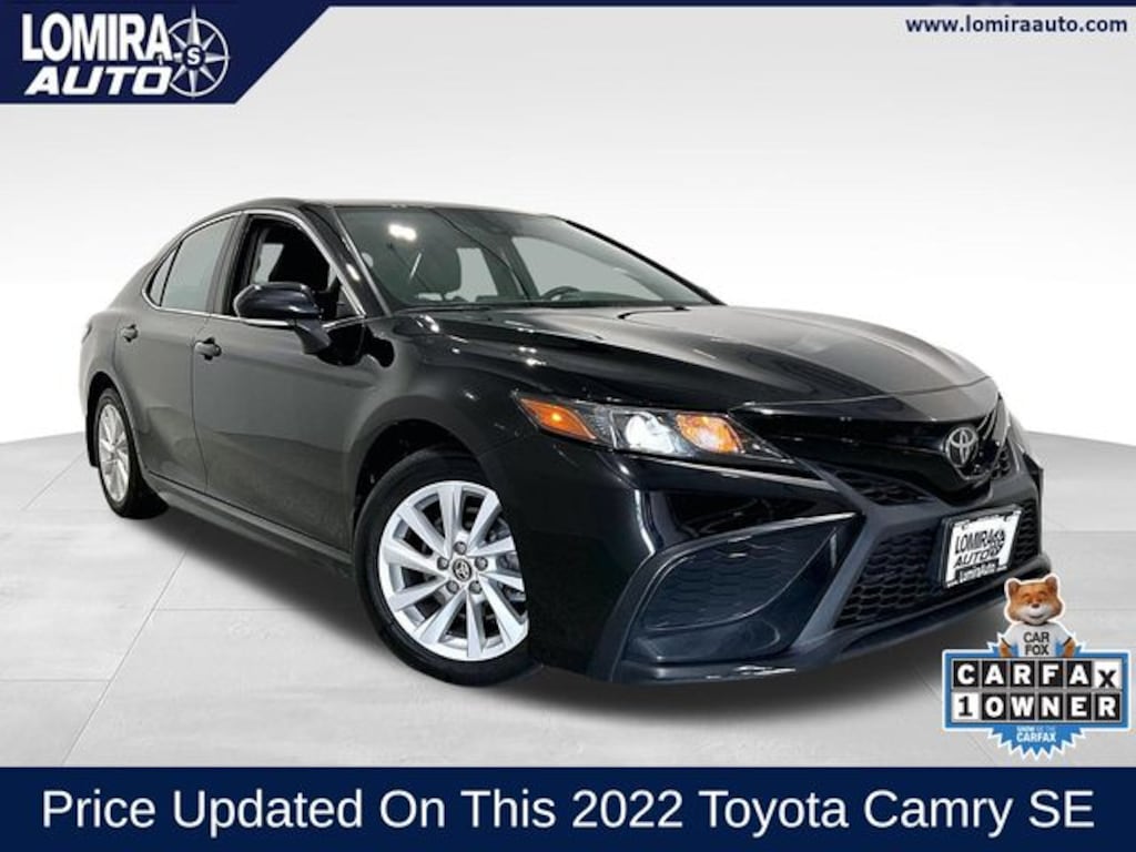 Used 2022 Toyota Camry SE Sedan