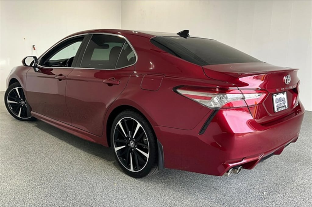 Used 2018 Toyota Camry XSE Sedan