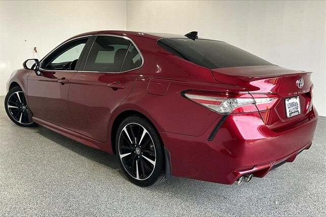 2018 Toyota Camry XSE photo 4