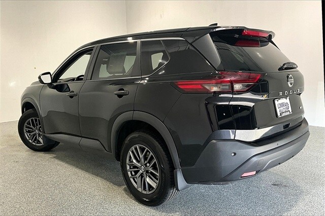 2021 Nissan Rogue S photo 2