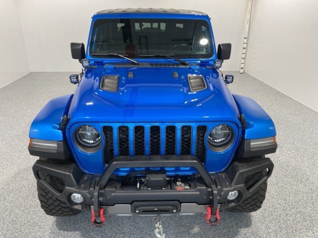 Used 2021 Jeep Gladiator For Sale at Lomira Auto LLC VIN