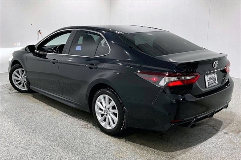 Used 2024 Toyota Camry SE Sedan