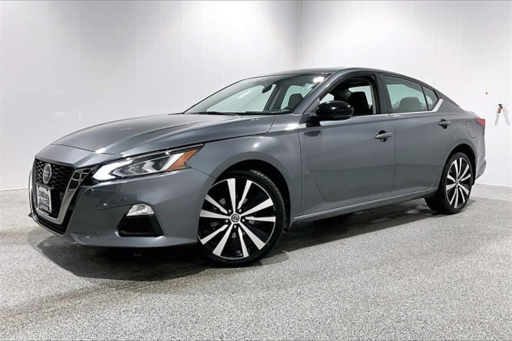 Used 2021 Nissan Altima 2.5 SR Sedan