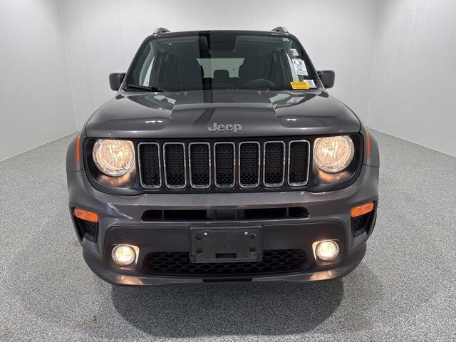 2019 Jeep Renegade Latitude photo 2