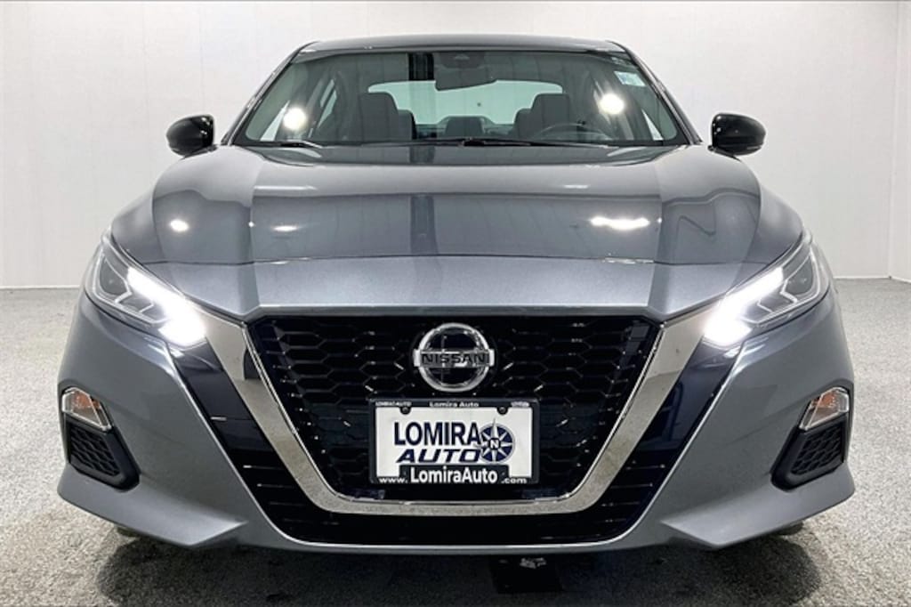 Used 2021 Nissan Altima 2.5 SR Sedan