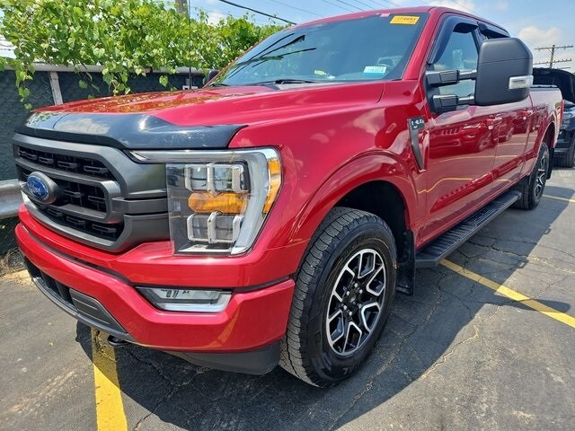 2022 Ford F-150 XLT photo 2