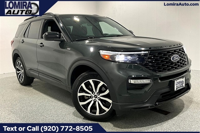 2024 Ford Explorer ST Line's photo