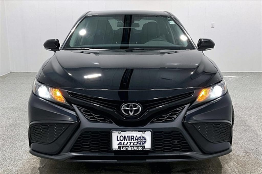 Used 2024 Toyota Camry SE Sedan