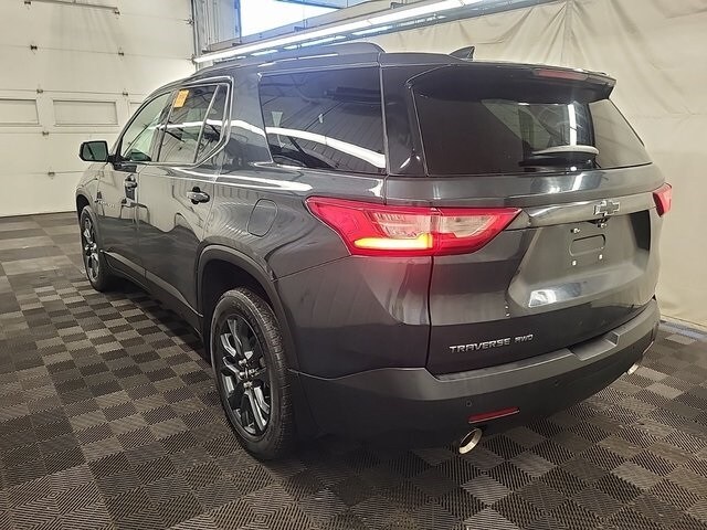 2020 Chevrolet Traverse RS photo 2