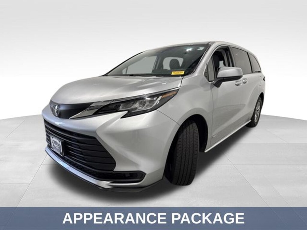 Used 2021 Toyota Sienna LE Van