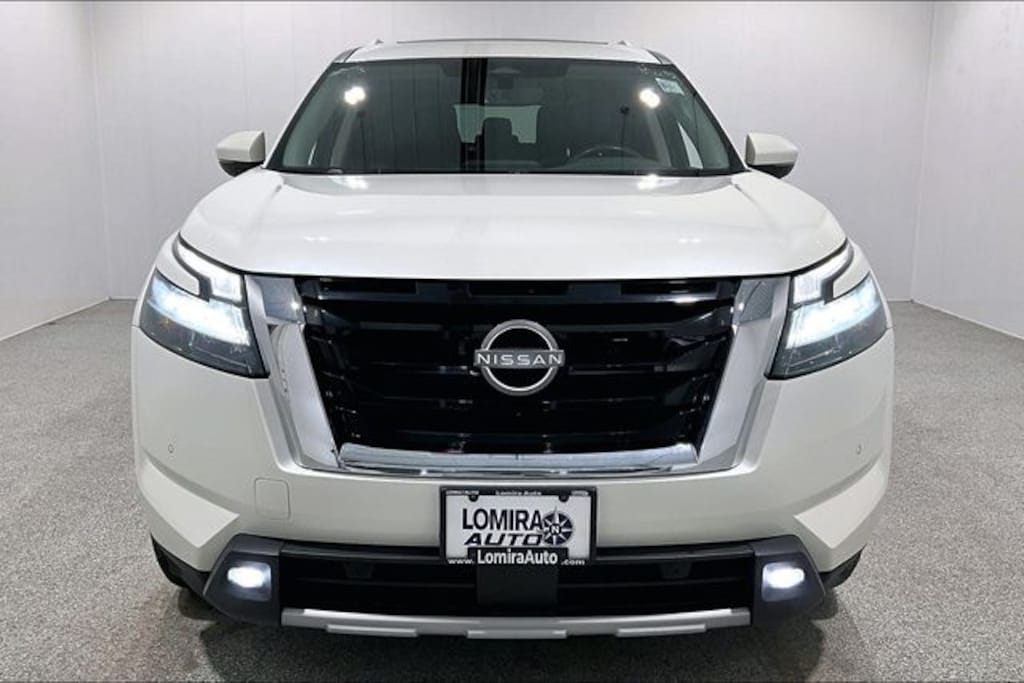 Used 2023 Nissan Pathfinder SL SUV