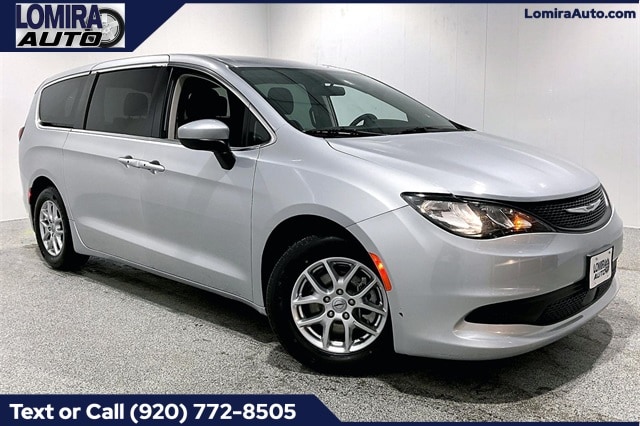 2022 Chrysler Voyager LX Van Passenger's photo