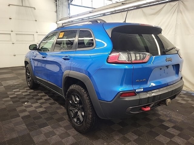 2021 Jeep Cherokee Trailhawk photo 2