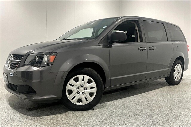 2018 Dodge Grand Caravan SE photo 3