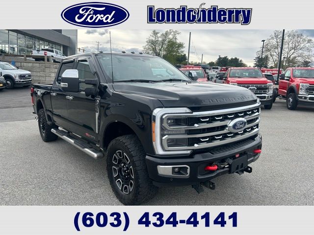 2023 Ford F-250 Platinum 4x4 Crew Cab 8' Box's photo