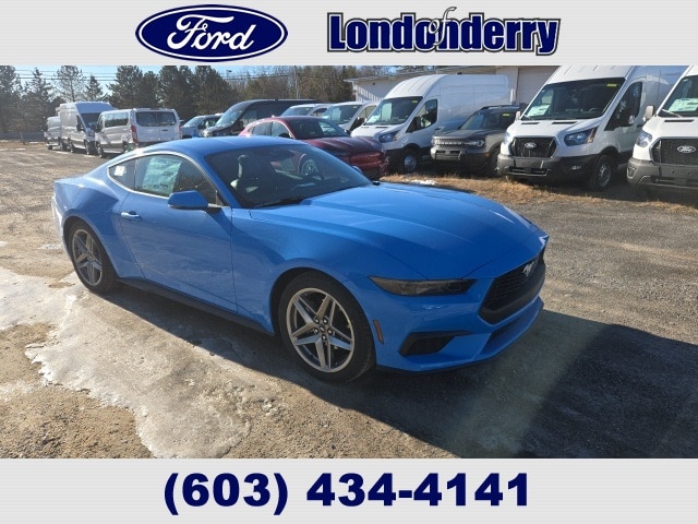 2026 Ford Mustang EcoBoost Premium's photo