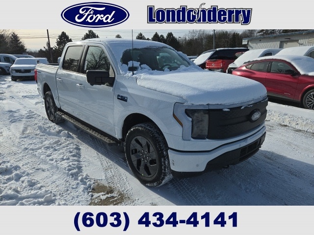 2025 Ford F-150 Lightning Flash's photo