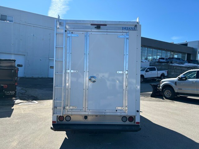2024 Ford Transit photo 4