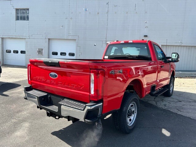 2025 Ford F-350 XL photo 3