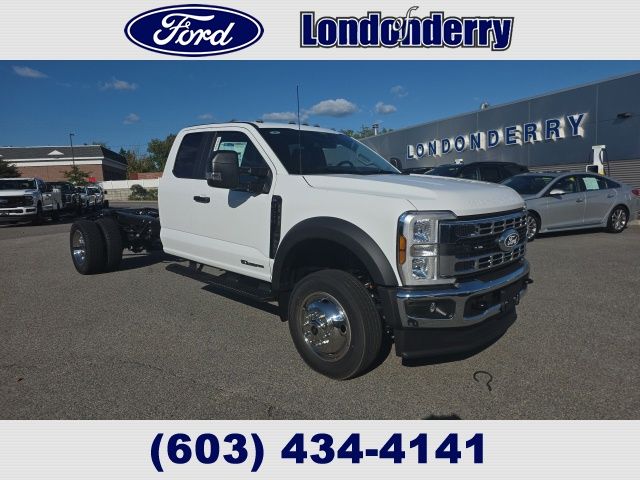 2027 Ford F-550 Chassis