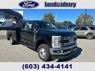 2026 Ford F-350 Chassis 9FT Reading Classic II Service Body Truck Super Cab