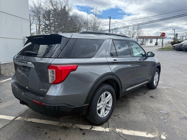2024 Ford Explorer XLT photo 3