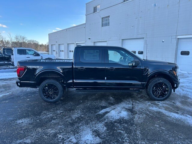 2025 Ford F-150 XLT photo 2