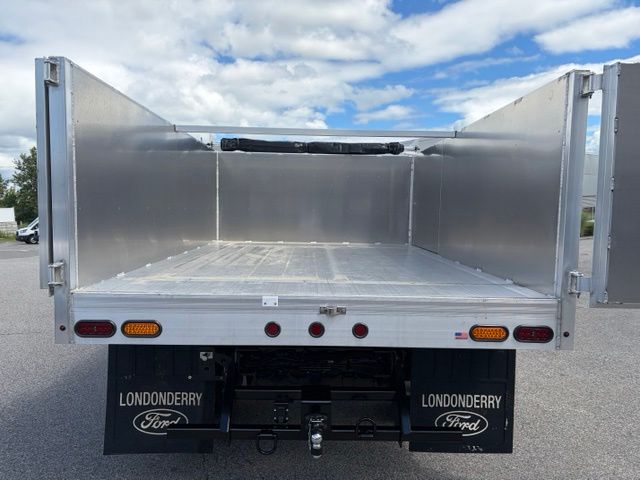 2026 Ford F-550 Super Duty Chassis Cab XLT - Photo 13