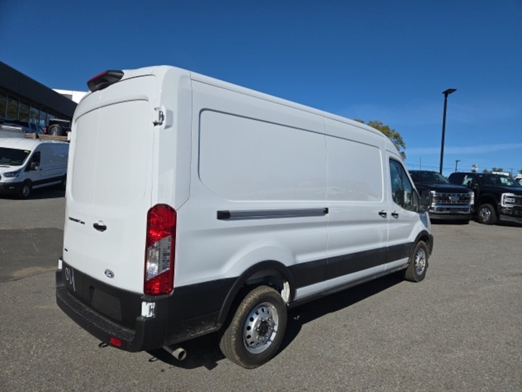 New 2026 Ford Transit-250 Cargo Medium Roof 148" Wheelbase Van Medium Roof Van