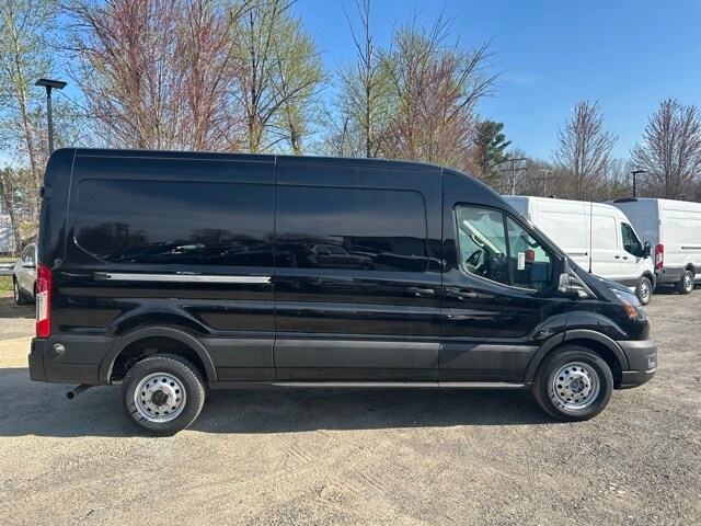 2025 Ford Transit photo 2