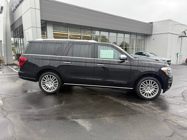 Certified 2022 Ford Expedition Platinum with VIN 1FMJK1MT9NEA01453 for sale in Londonderry, NH