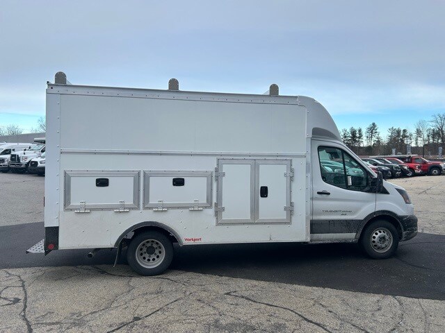 2024 Ford Transit photo 2