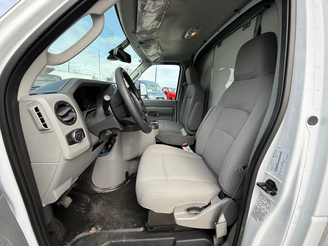 2026 Ford E-Series Cutaway Base - Photo 10