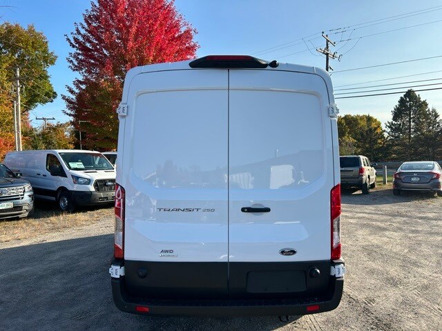 2024 Ford Transit photo 4