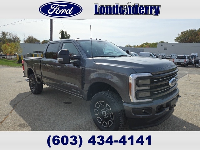 2026 Ford F-350 Super Duty Platinum's photo