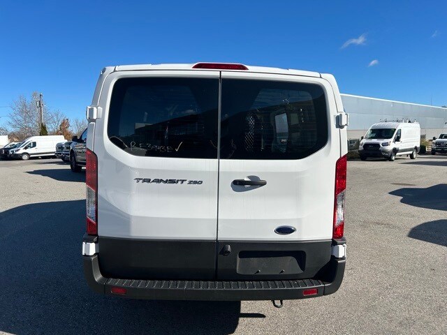 2024 Ford Transit photo 3
