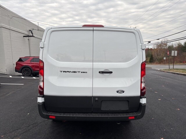 2026 Ford Transit photo 4