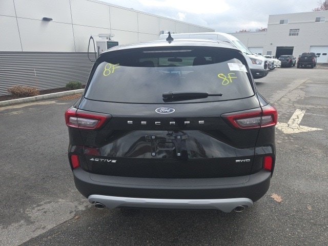 2026 Ford Escape Active photo 2