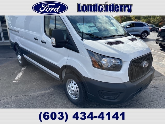 2025 Ford Transit Van Base's photo