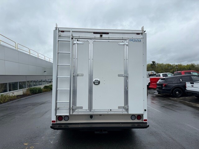 2026 Ford E-350 Base photo 4