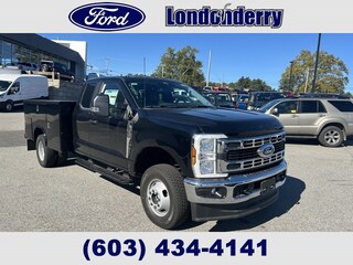 2026 Ford F-350 Chassis 9FT Reading Classic II Service Body Truck Super Cab