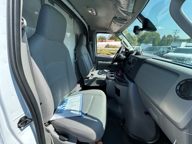 2026 Ford E-Series Cutaway Base - Photo 18