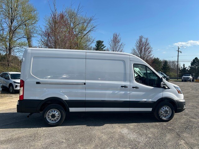 2025 Ford Transit photo 2