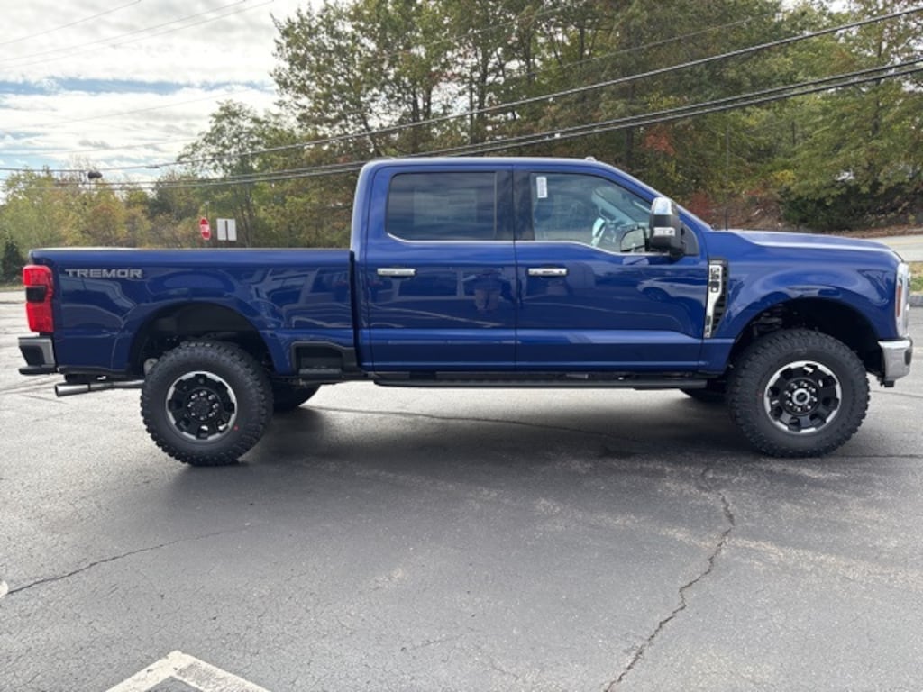 New 2026 Ford F-250 Lariat Truck Crew Cab