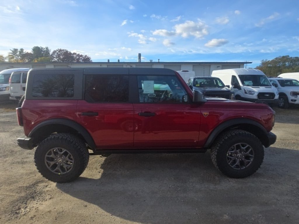 New 2025 Ford Bronco Badlands SUV