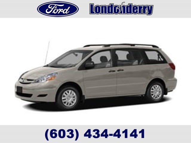 2007 Toyota Sienna LE's photo