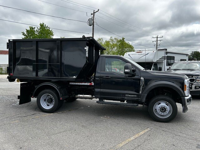 2024 Ford F-550 photo 2